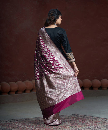 Wine_Handloom_Pure_Katan_Silk_Banarasi_Saree_With_Gold_Zari_WeaverStory_03