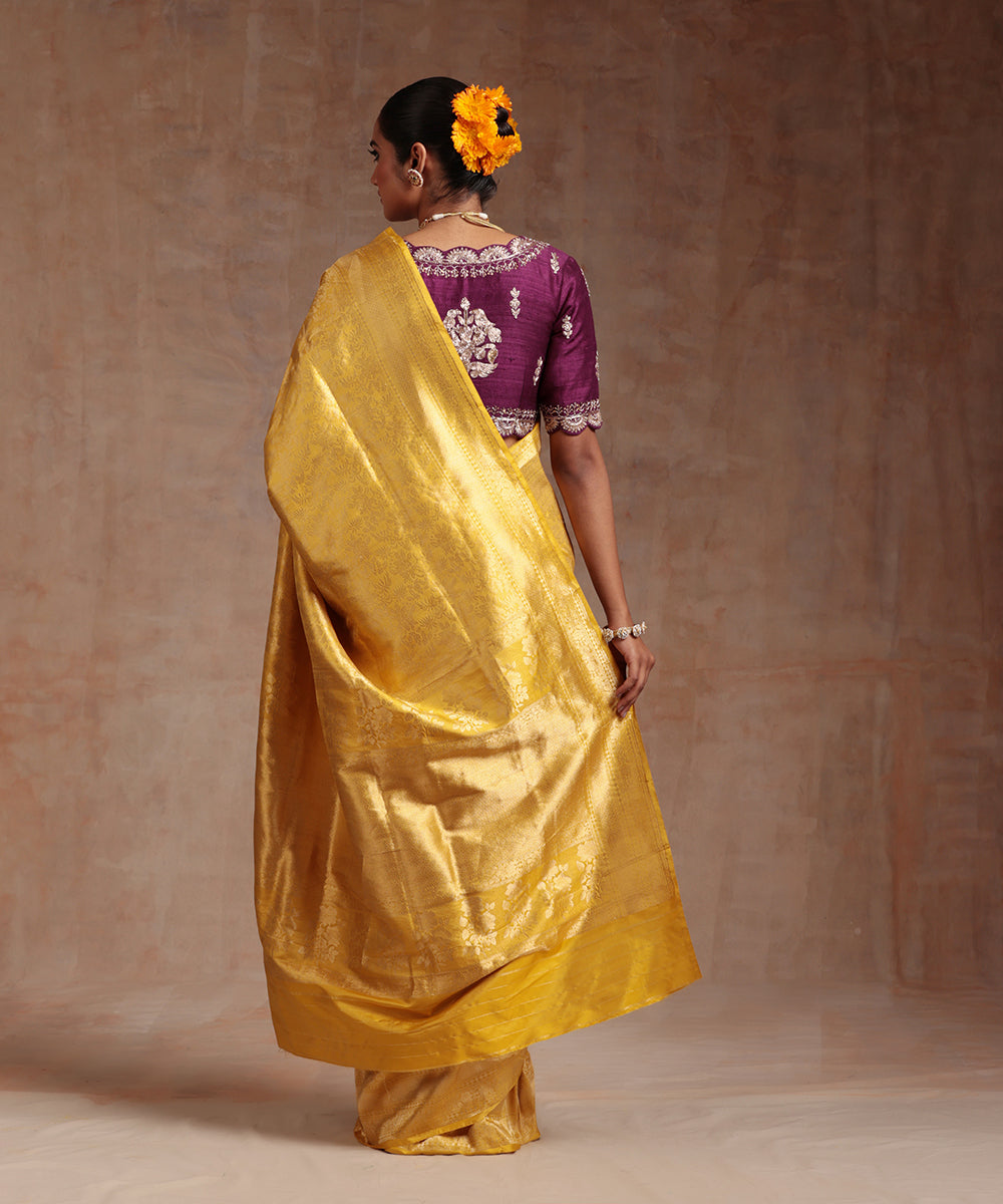 Mustard_And_Gold_Handloom_Pure_Katan_Silk_Kimkhab_Banarasi_Saree_With_Zari_Work_WeaverStory_03