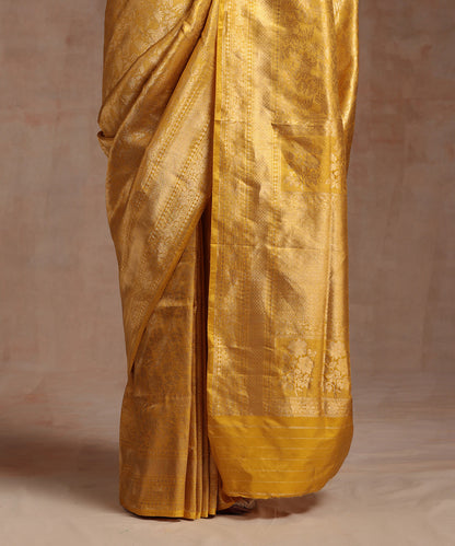 Mustard_And_Gold_Handloom_Pure_Katan_Silk_Kimkhab_Banarasi_Saree_With_Zari_Work_WeaverStory_04