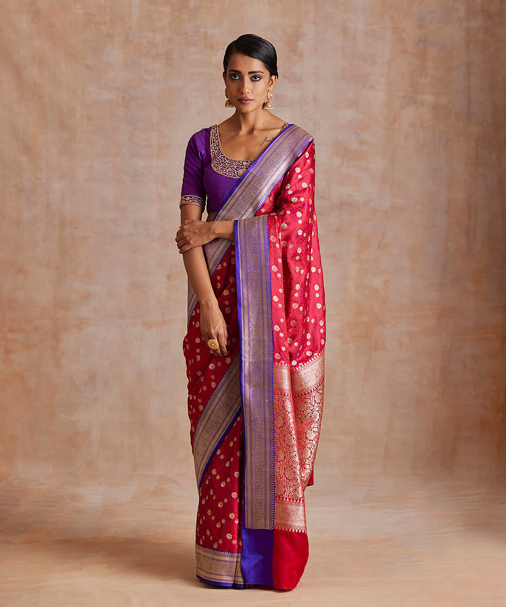 Red_And_Purple_Handloom_Pure_Mashroo_Silk_Tanchoi_Banarasi_Saree_WeaverStory_02