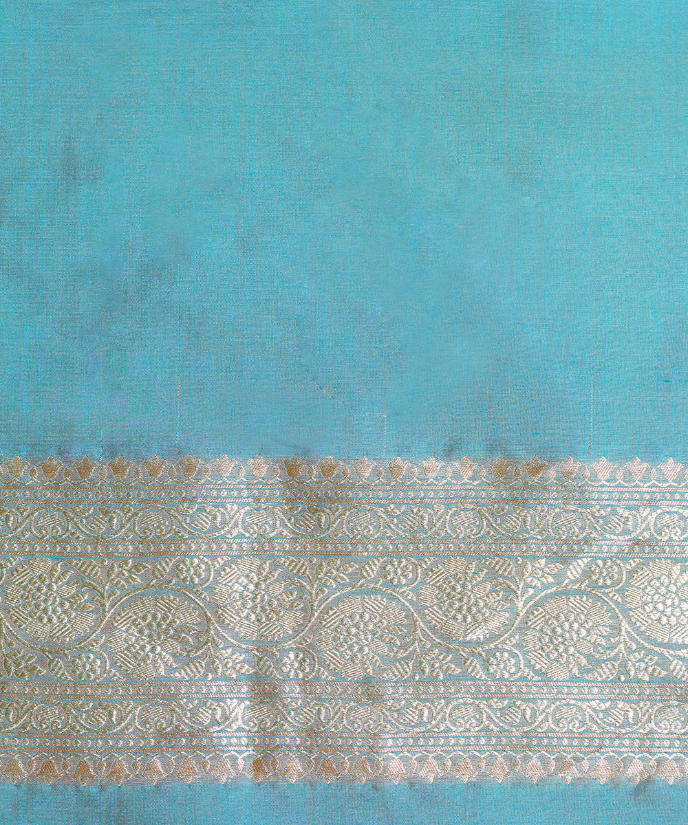 Handloom_Blue_Dual_Tone_Pure_Katan_Silk_Banarasi_Saree_With_Diagonal_Bel_WeaverStory_05