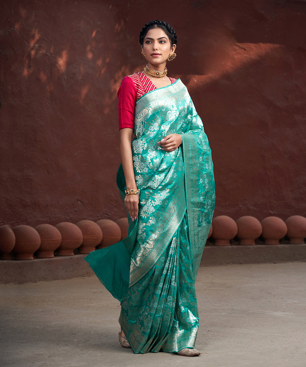 Turquoise_Handloom_Blue_Pure_Katan_Silk_Banarasi_Saree_With_Jaal_WeaverStory_02
