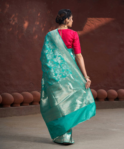 Turquoise_Handloom_Blue_Pure_Katan_Silk_Banarasi_Saree_With_Jaal_WeaverStory_03