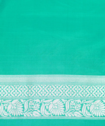Turquoise_Handloom_Blue_Pure_Katan_Silk_Banarasi_Saree_With_Jaal_WeaverStory_05