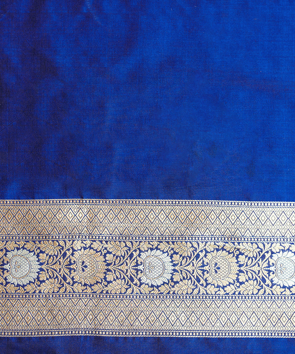 Handloom_Blue_Pure_Katan_Silk_Banarasi_Saree_With_Gold_And_Silver_Zari_Jaal+_WeaverStory_05