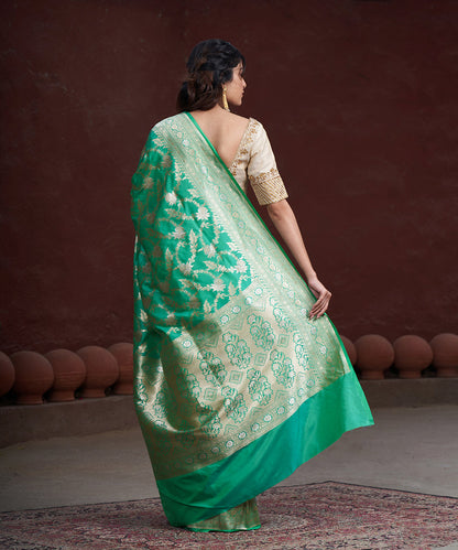 Fresh_Green_Handloom_Pure_Katan_Silk_Banarasi_Saree_With_Floral_Jaal_WeaverStory_03