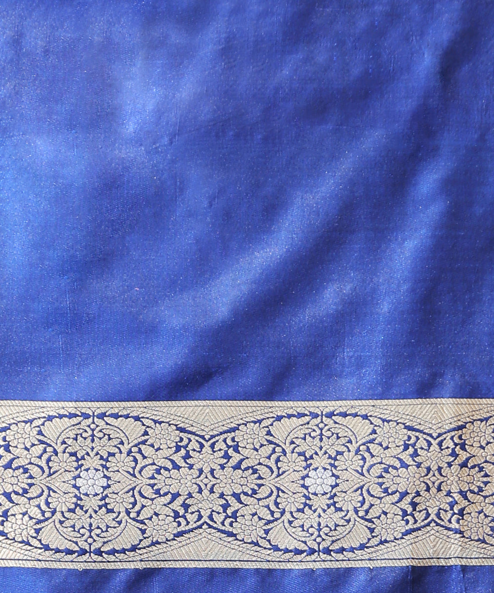 Dark_Blue_Handloom_Pure_Katan_Silk_Banarasi_Saree_With_Hibiscus_Flower_Jaal_WeaverStory_05