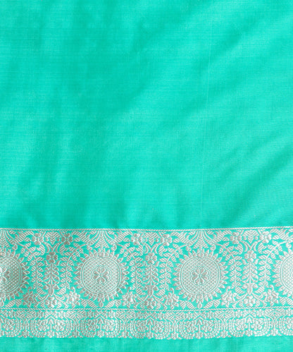 Handloom_Sea_Green_Pure_Katan_Silk_Banarasi_Saree_With_Konia_Motif_WeaverStory_05