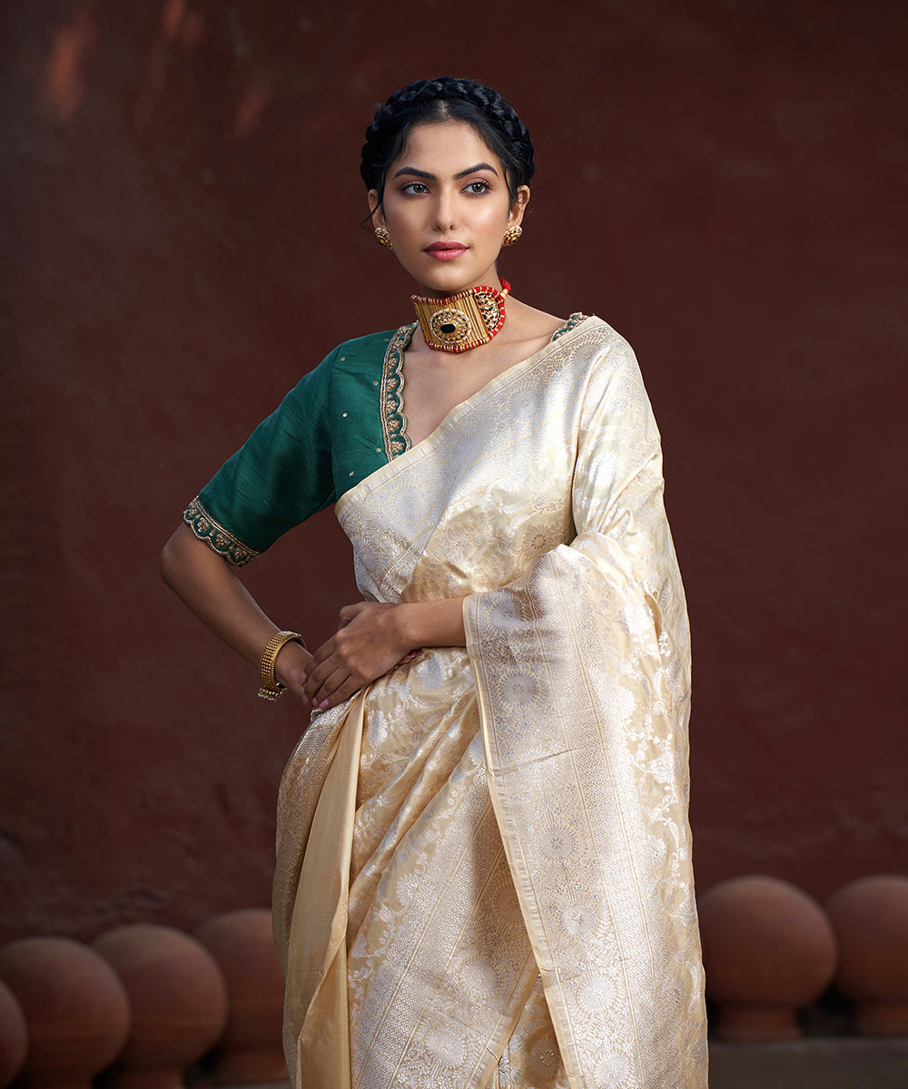 Beige_Handloom_Pure_Katan_Silk_Banarasi_Saree_With_Silver_Zari_Floral_Jaal_WeaverStory_01