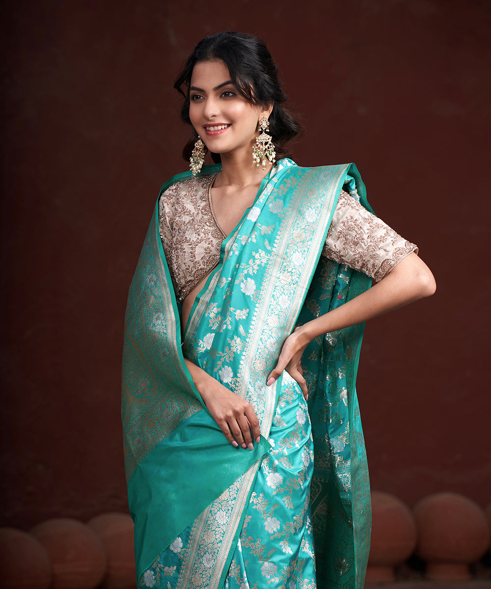 Turquoise_Handloom_Blue_Pure_Katan_Silk_Banarasi_Saree_With_Zari_Jaal_WeaverStory_01