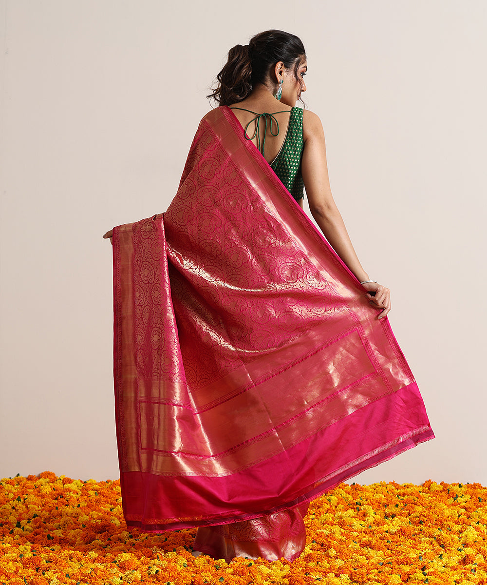 Handloom_Pink_Pure_Katan_Silk_Kimkhab_Banarasi_Saree_With_All_Over_Gold_Zari_Paisley_Jaal_WeaverStory_03