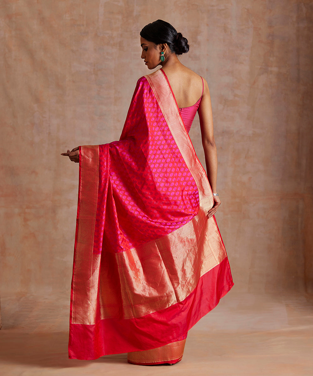 Pink_Handloom_Pure_Satin_Silk_Tanchoi_Banarasi_Saree_With_Gold_Zari_Border_WeaverStory_03