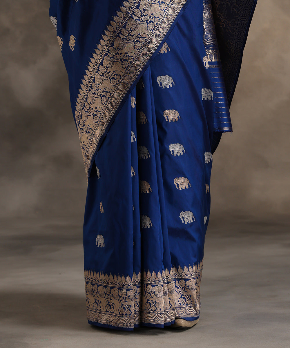 Handloom_Cobalt_Blue_Pure_Katan_Silk_Shikargah_Banarasi_Saree_With_Booti_WeaverStory_04