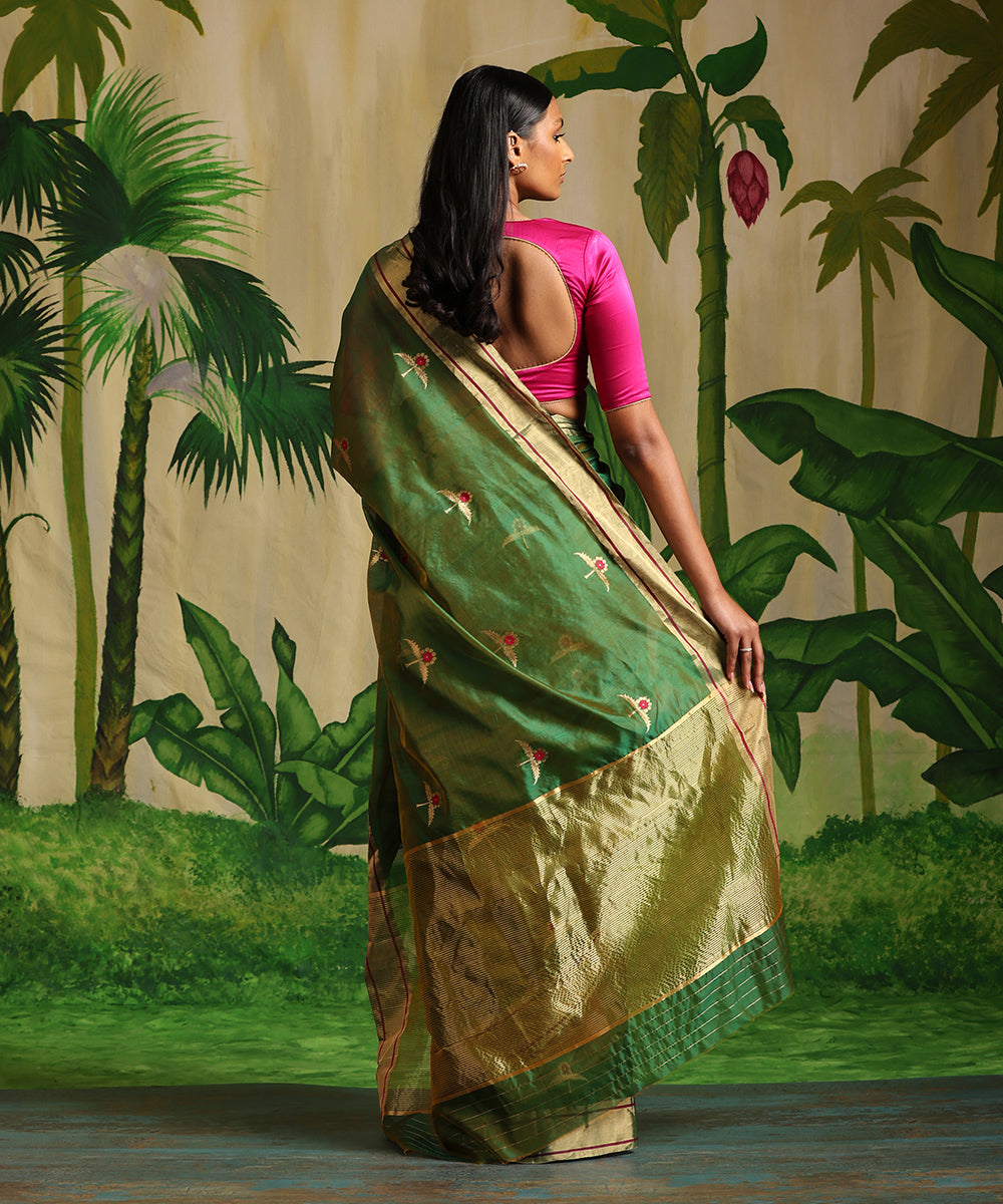 Golden_Green_Handloom_Double_Shade_Pure_Chanderi_Silk_Saree_WeaverStory_03