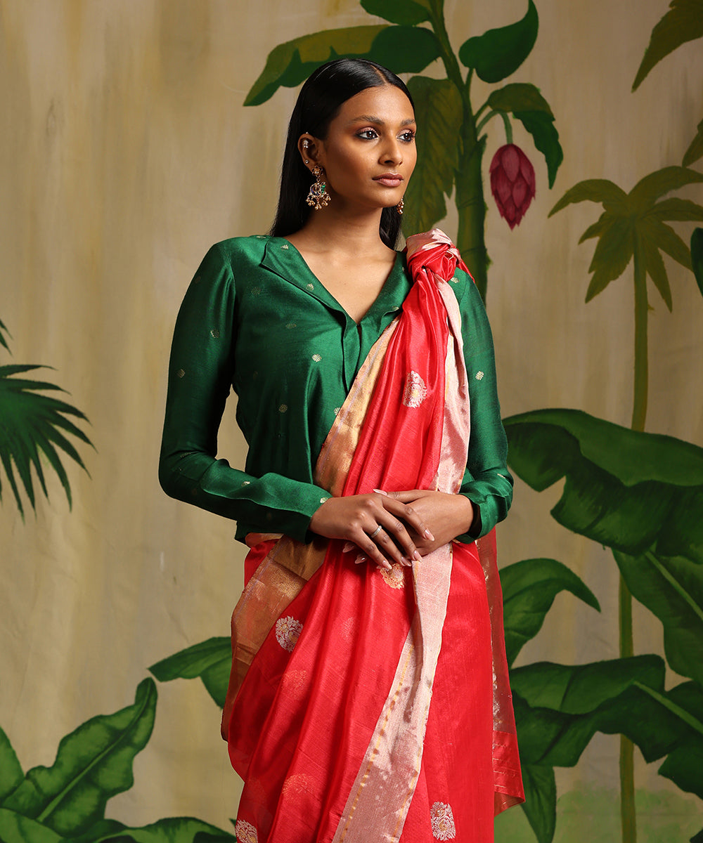 Handloom_Red_Pure_Chanderi_Gold_With_Meenakari_Booti_With_Tissue_Border_Saree_WeaverStory_01