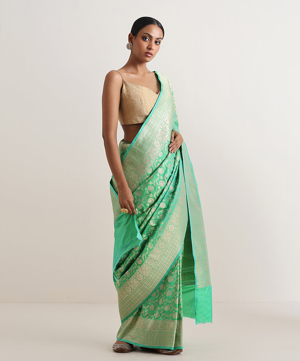 Handloom_Mint_Green_Pure_Katan_Silk_Banarasi_Saree_With_Cutwork_Jaal_WeaverStory_02