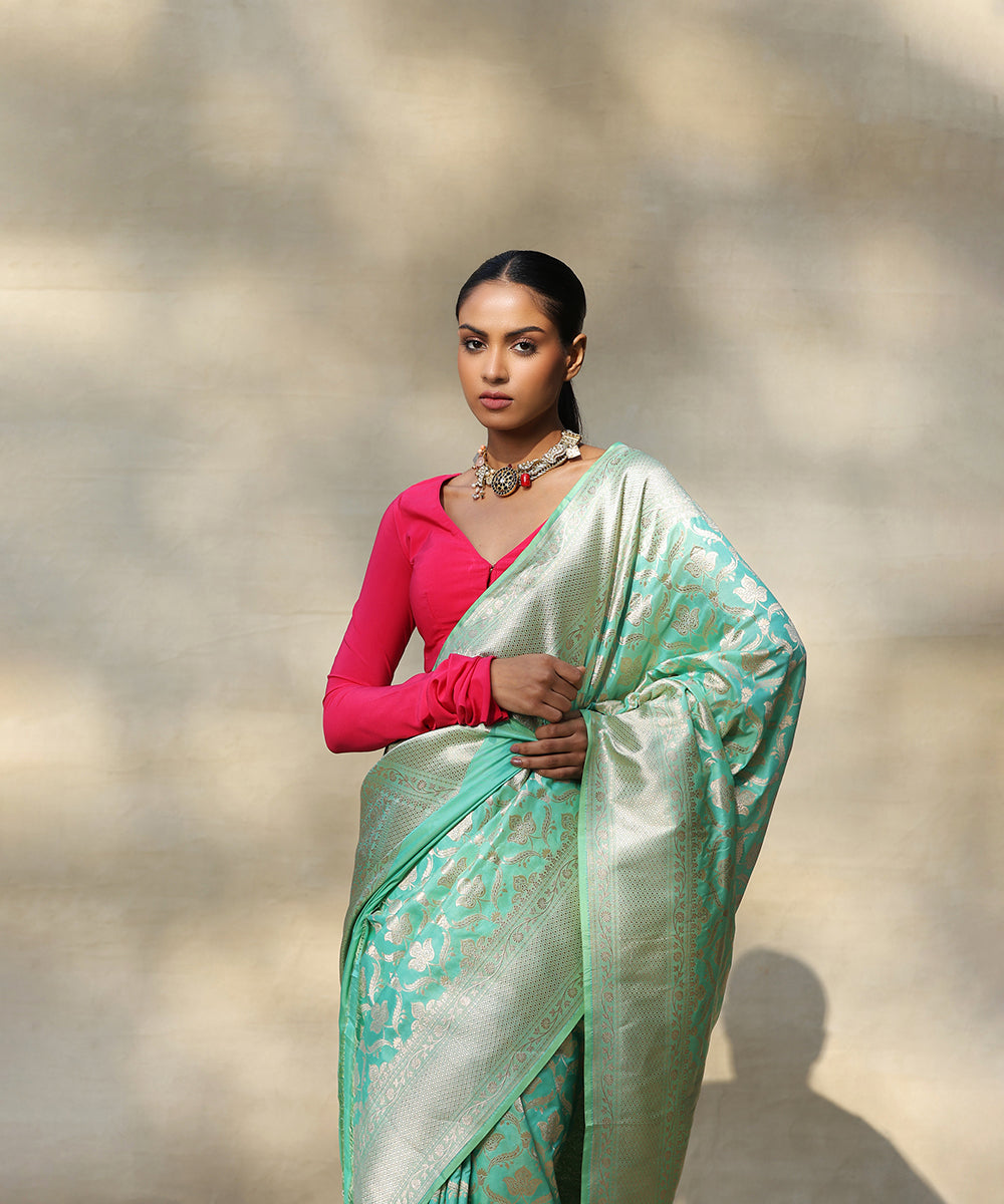 Handloom_Green_Pastel_Mint_Double_Shade_Pure_Katan_Silk_Banarasi_Saree_WeaverStory_01