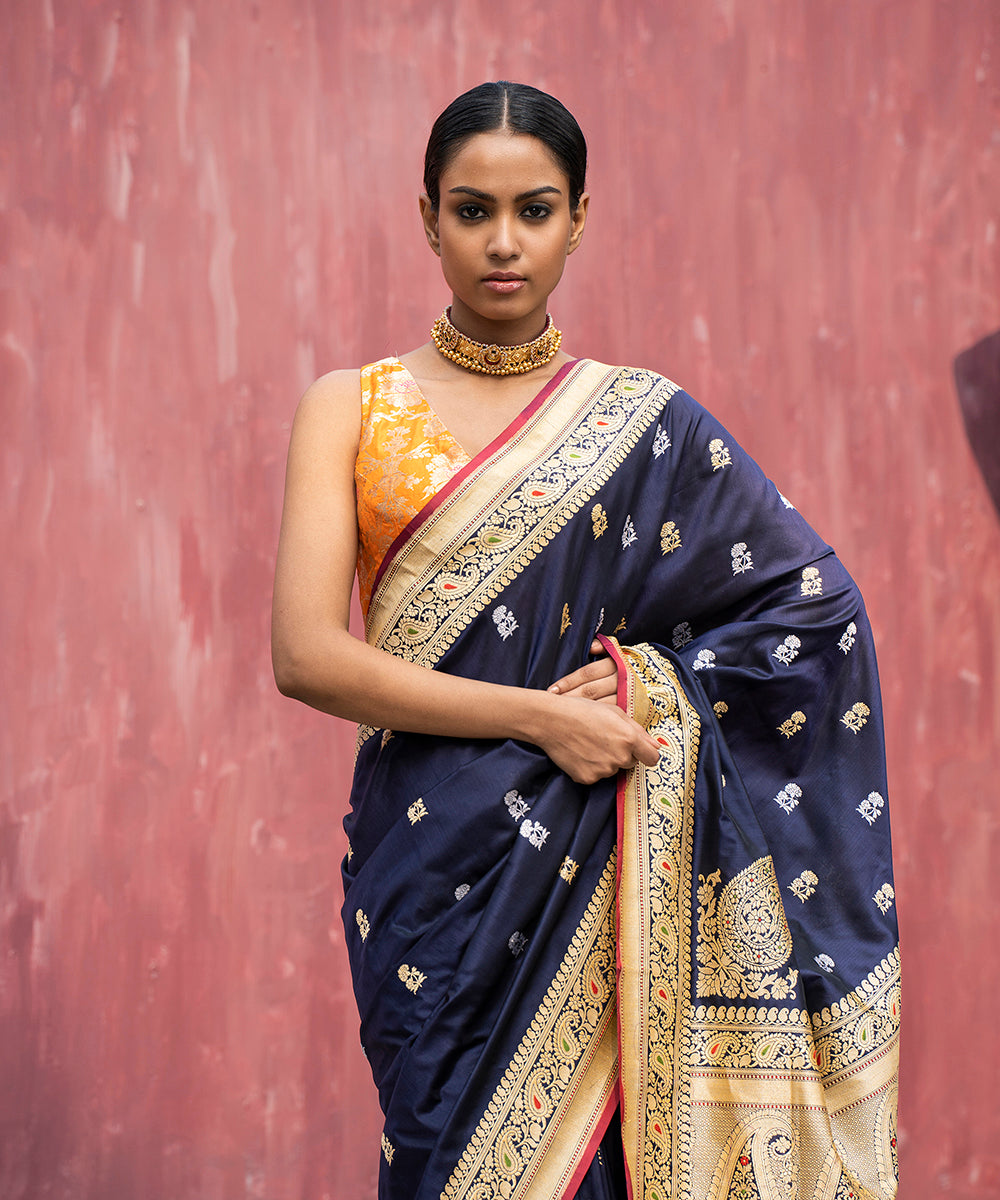 Handloom_Navy_Blue_Pure_Katan_Silk_Banarasi_Saree_Booti_With_Meenakari_Booti_WeaverStory_01