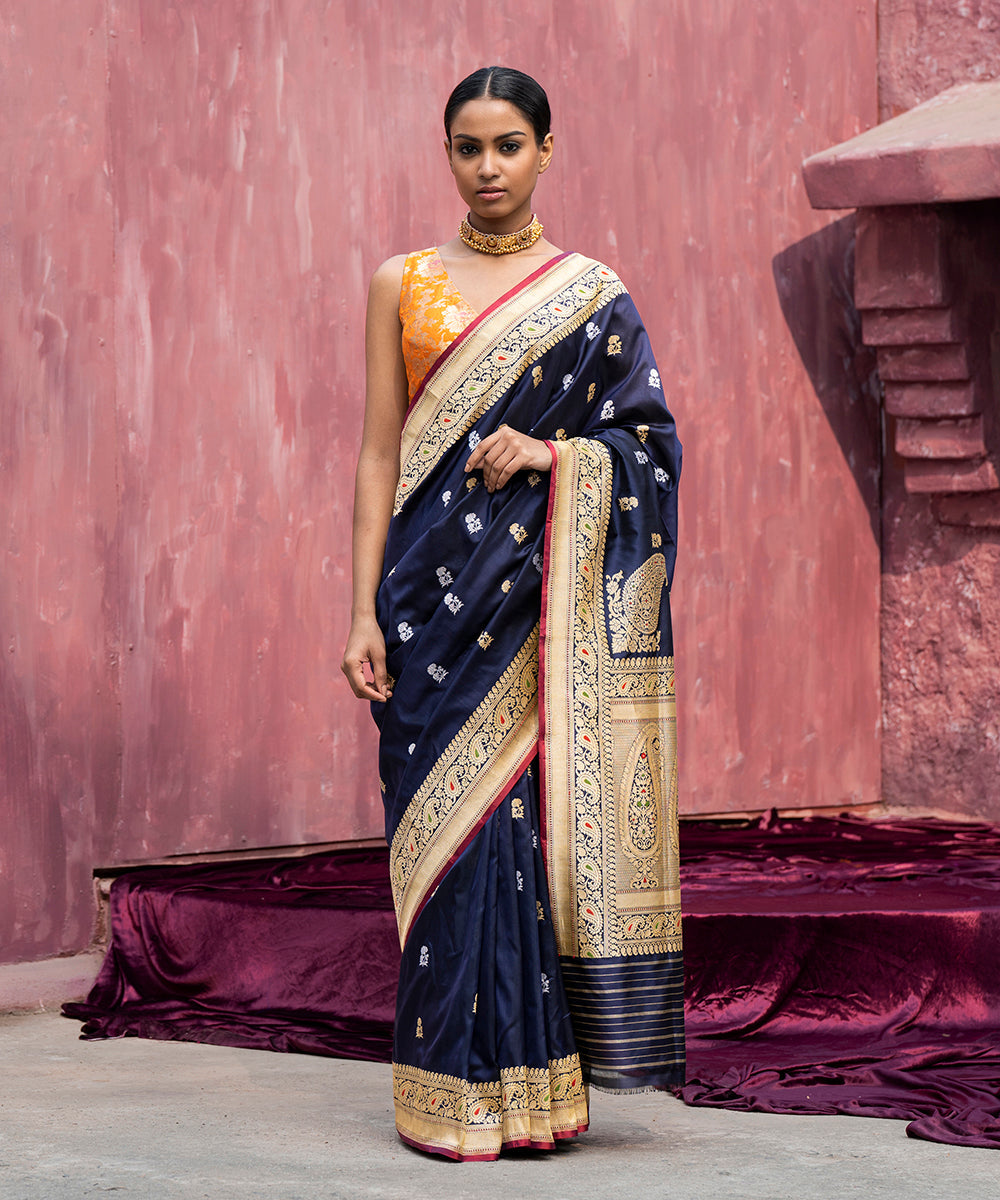 Handloom_Navy_Blue_Pure_Katan_Silk_Banarasi_Saree_Booti_With_Meenakari_Booti_WeaverStory_02