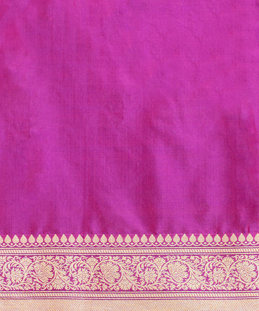 Rani_Pink_Handloom_Double_Shade_Pure_Katan_Silk_Banarasi_Saree_With_Cutwork_Booti_WeaverStory_05