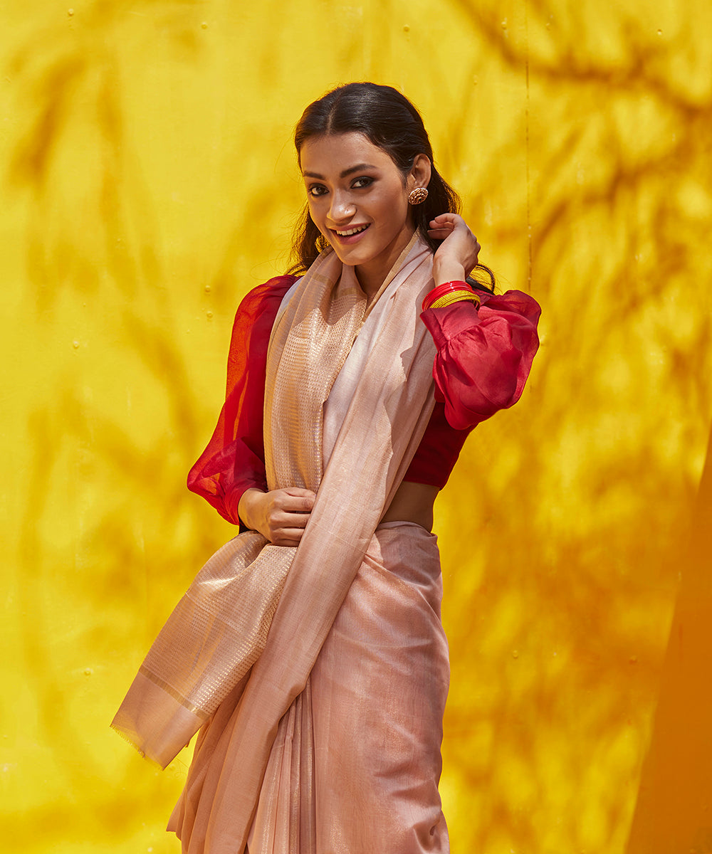 Handloom_Pastel_Peach_Tissue_Silk_Chanderi_Saree_WeaverStory_01