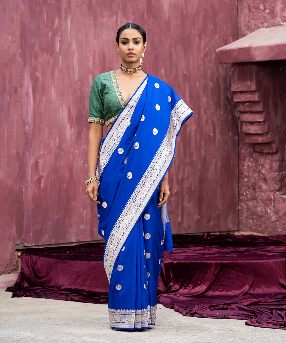 Cobalt_Blue_Handloom_Pure_Katan_Silk_Banarasi_Saree_With_Chand_Boota_WeaverStory_02