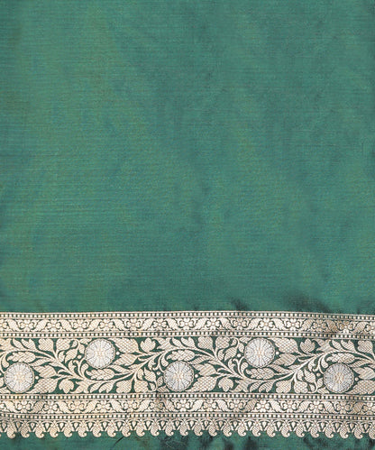 Handloom_Bottle_Green_Pure_Katan_Silk_Banarasi_Saree_With_Sona_Rupa_Jaal_WeaverStory_05