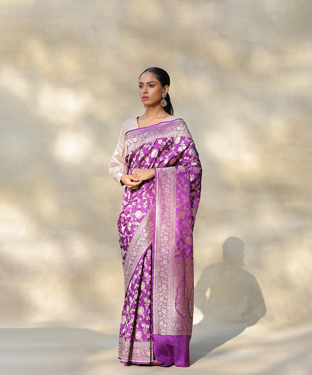 Purple_Handloom_Pure_Katan_Silk_Banarasi_Saree_With_Zari_Floral_Jaal_WeaverStory_02