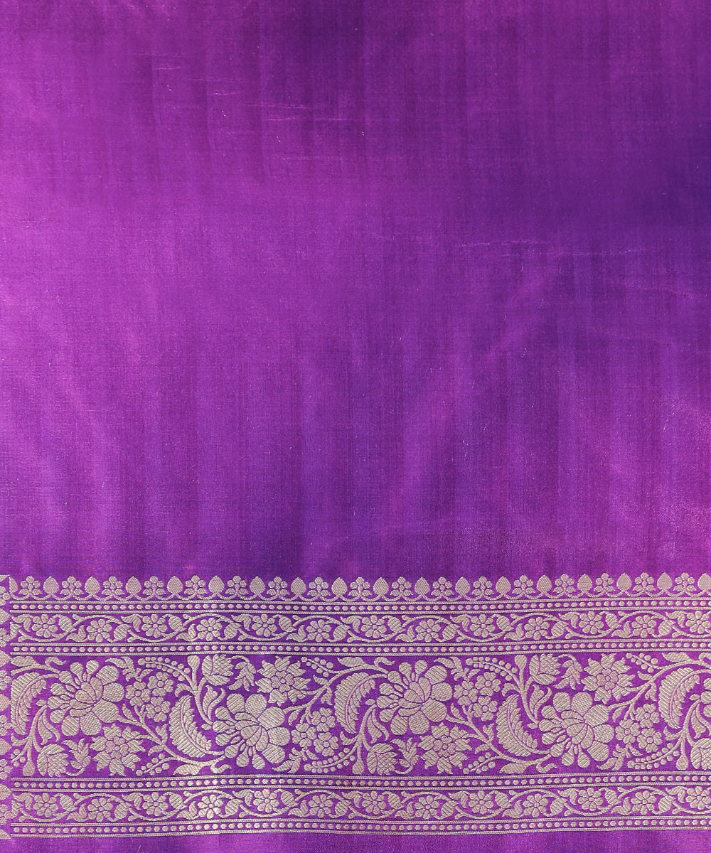 Purple_Handloom_Pure_Katan_Silk_Banarasi_Saree_With_Zari_Floral_Jaal_WeaverStory_05