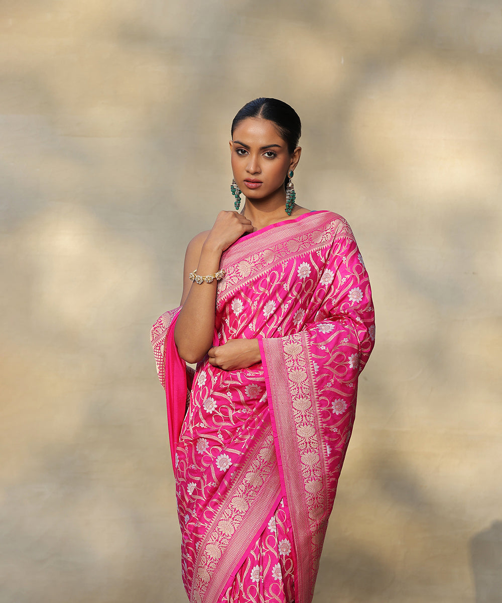 Handloom_Rani_Pink_Pure_Katan_Silk_Banarasi_Saree_With_Zari_Jangla_Floral_Jaal_WeaverStory_01