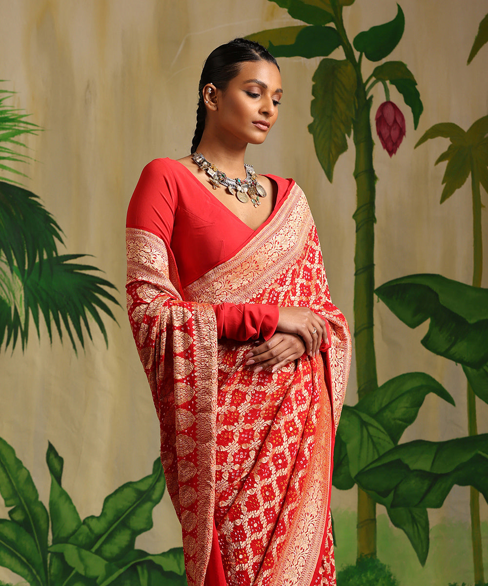 Red_Handloom_Pure_Georgette_Banarasi_Bandhej_Saree_With_Zari_Border_WeaverStory_01