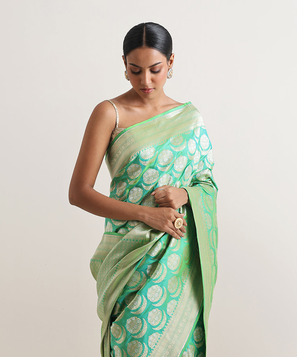 Handloom_Mint_Green_Double_Shade_Pure_Katan_Silk_Banarasi_Saree_WeaverStory_01