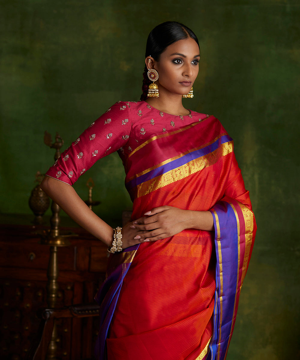 Handloom_Red_And_Orange_Double_Shade_Pure_Silk_Kanjivaram_Saree_With_Double_Color_Border_WeaverStory_01