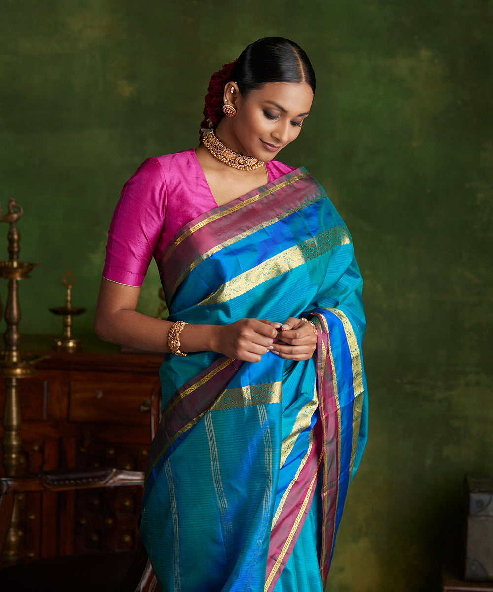 Handloom_Teal_Green_Double_Shade_Pure_Silk_Kanjivaram_Saree_With_Double_Color_Border_WeaverStory_01