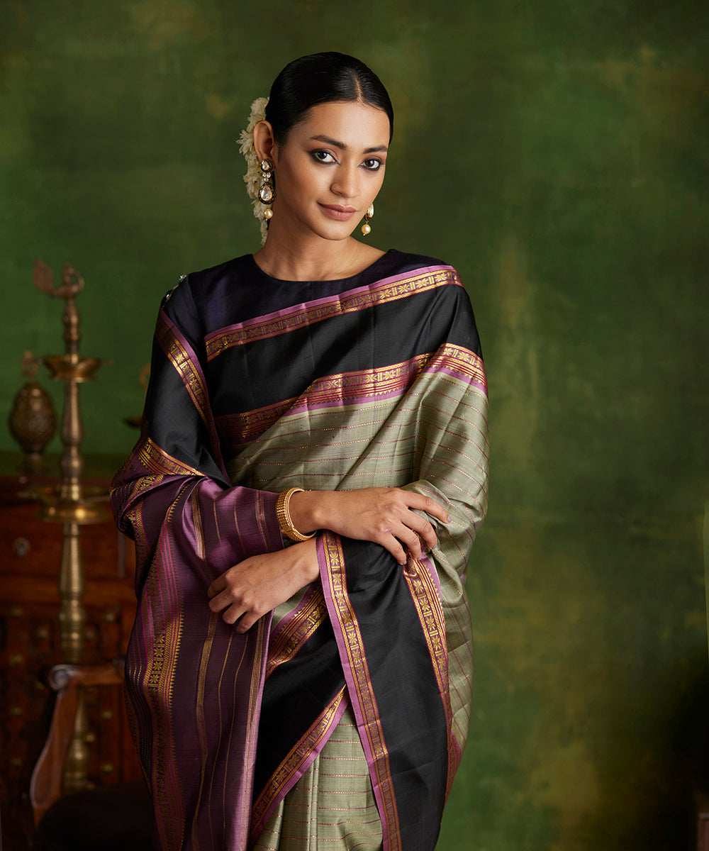 Sage_Green_Double_Shade_Handloom_Pure_Silk_Kanjivaram_Saree_With_Black_Big_Border_WeaverStory_01