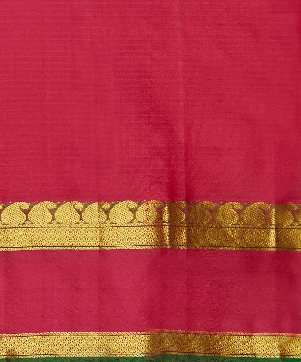 Handloom_Red_Pure_Silk_Kanjivaram_Saree_With_Hot_Pink_Border_WeaverStory_06