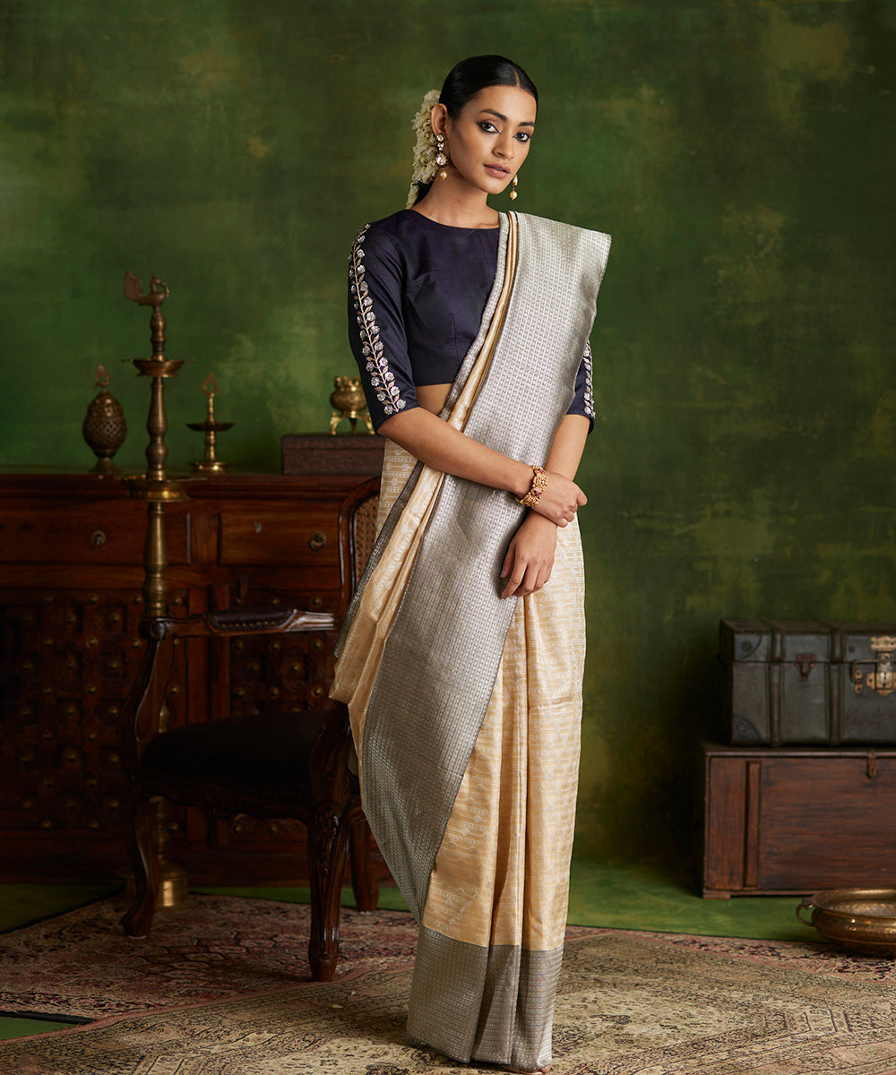Cream_Handloom_Pure_Silk_Kanjivaram_Saree_With_Grey_Border_WeaverStory_02