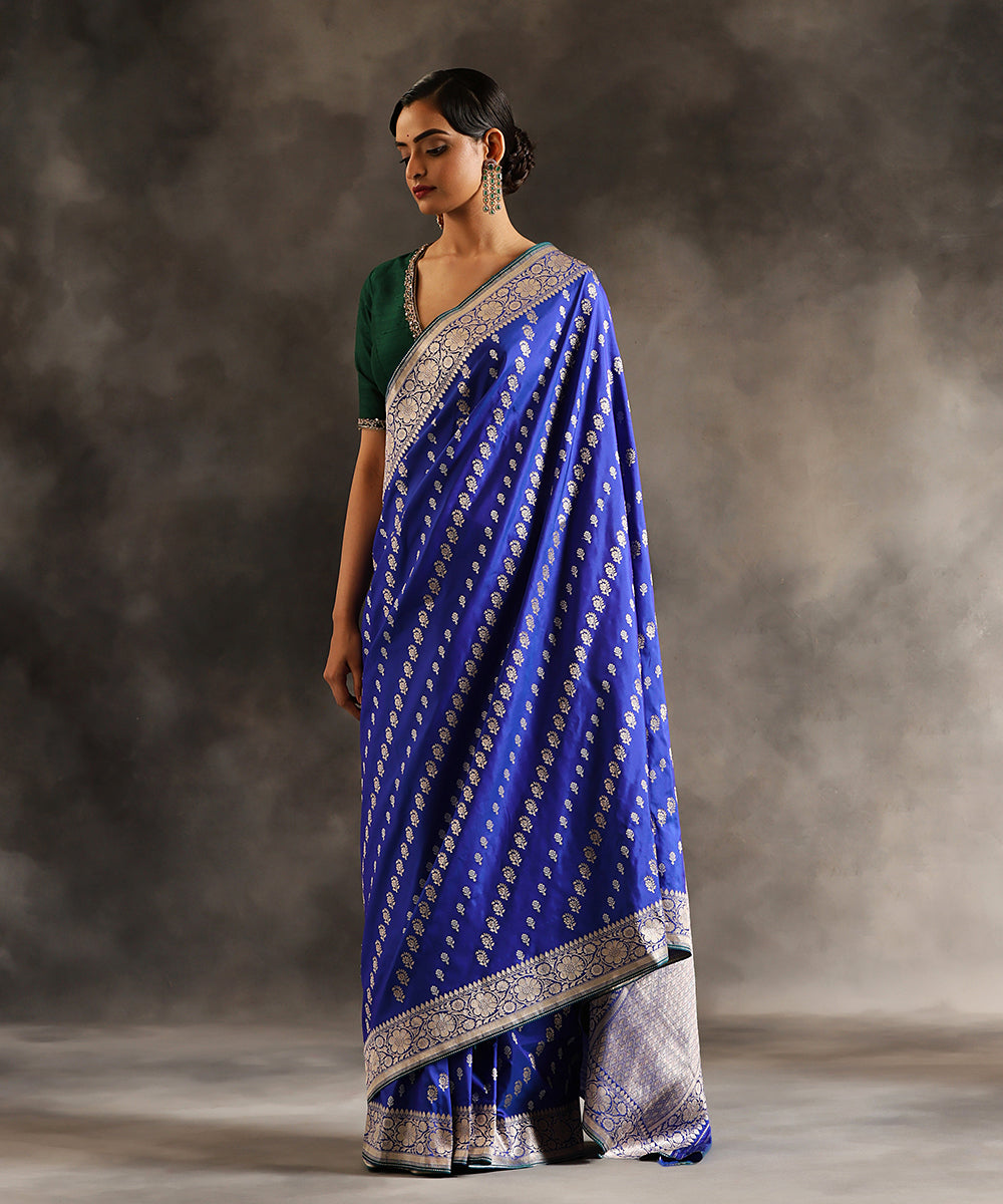 Blue_Handloom_Pure_Katan_Silk_Ektara_Banarasi_Saree_With_Sona_Rupa_Kadhwa_Booti_WeaverStory_02