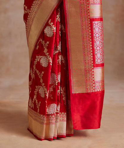 Red_Handloom_Pure_Katan_Silk_Banarasi_Saree_With_Meenakari_Floral_Jaal_WeaverStory_04