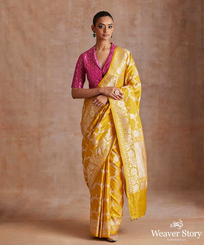 Handloom_Yellow_Pure_Katan_Silk_Banarasi_Saree_With_Floral_Jaal_WeaverStory_02