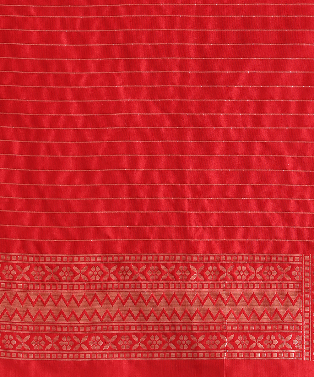 Red_Handloom_Pure_Katan_Silk_Meenakari_Banarasi_Saree_With_Antique_Gold_Zari_Base_WeaverStory_05