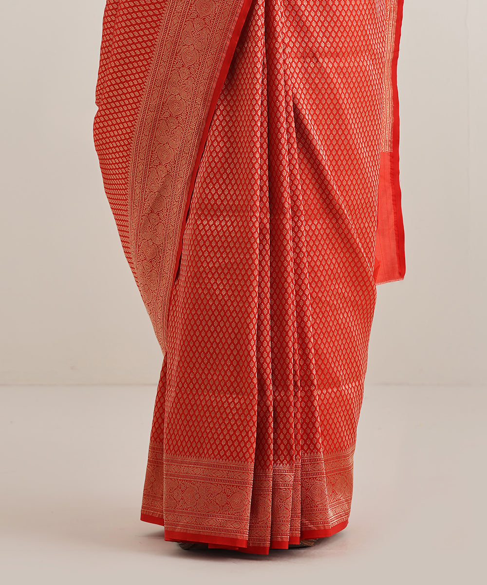 Handloom_Red_Pure_Katan_Silk_Tanchoi_Banarasi_Saree_With_Zari_Booti_WeaverStory_04