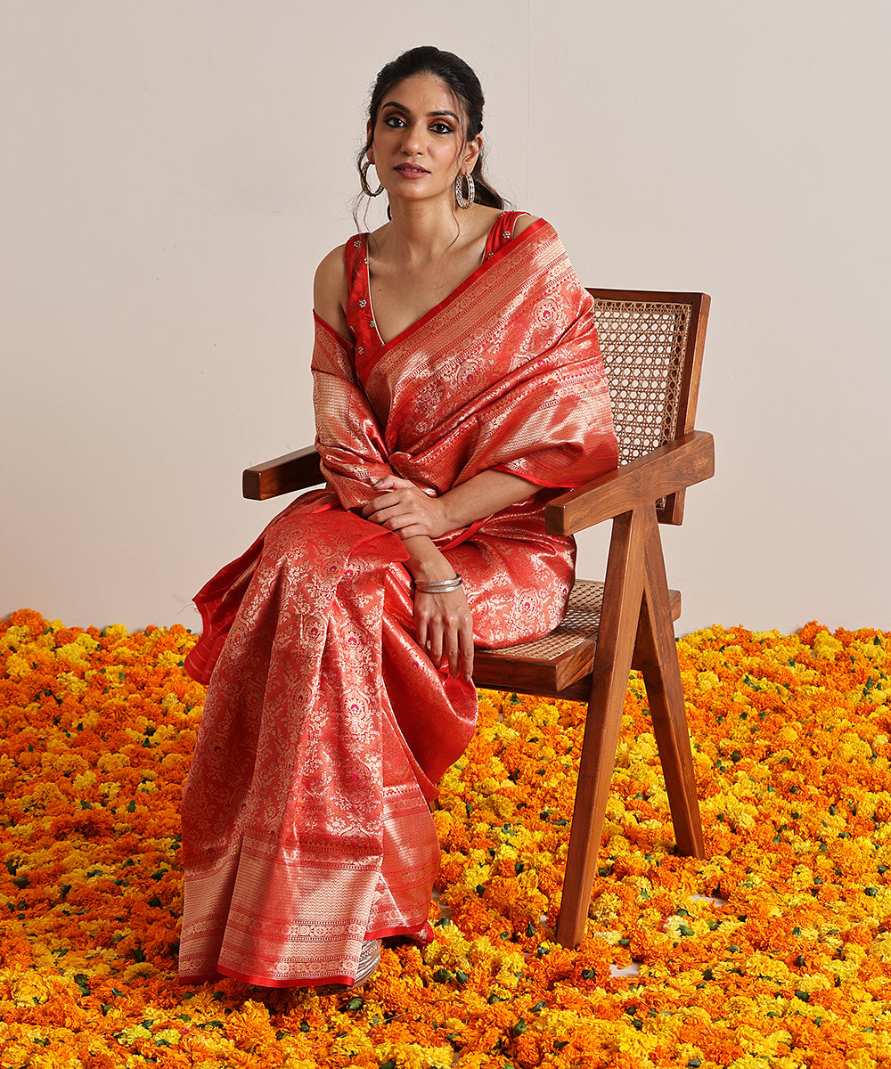 Red_Handloom_Pure_Katan_Silk_Kimkhab_Banarasi_Saree_And_Gold_Zari_WeaverStory_01