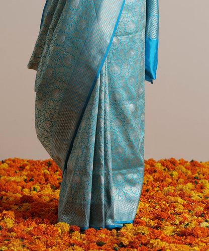 Turquoise_Blue_Handloom_Pure_Katan_Silk_Kimkhab_Banarasi_Saree_WeaverStory_04