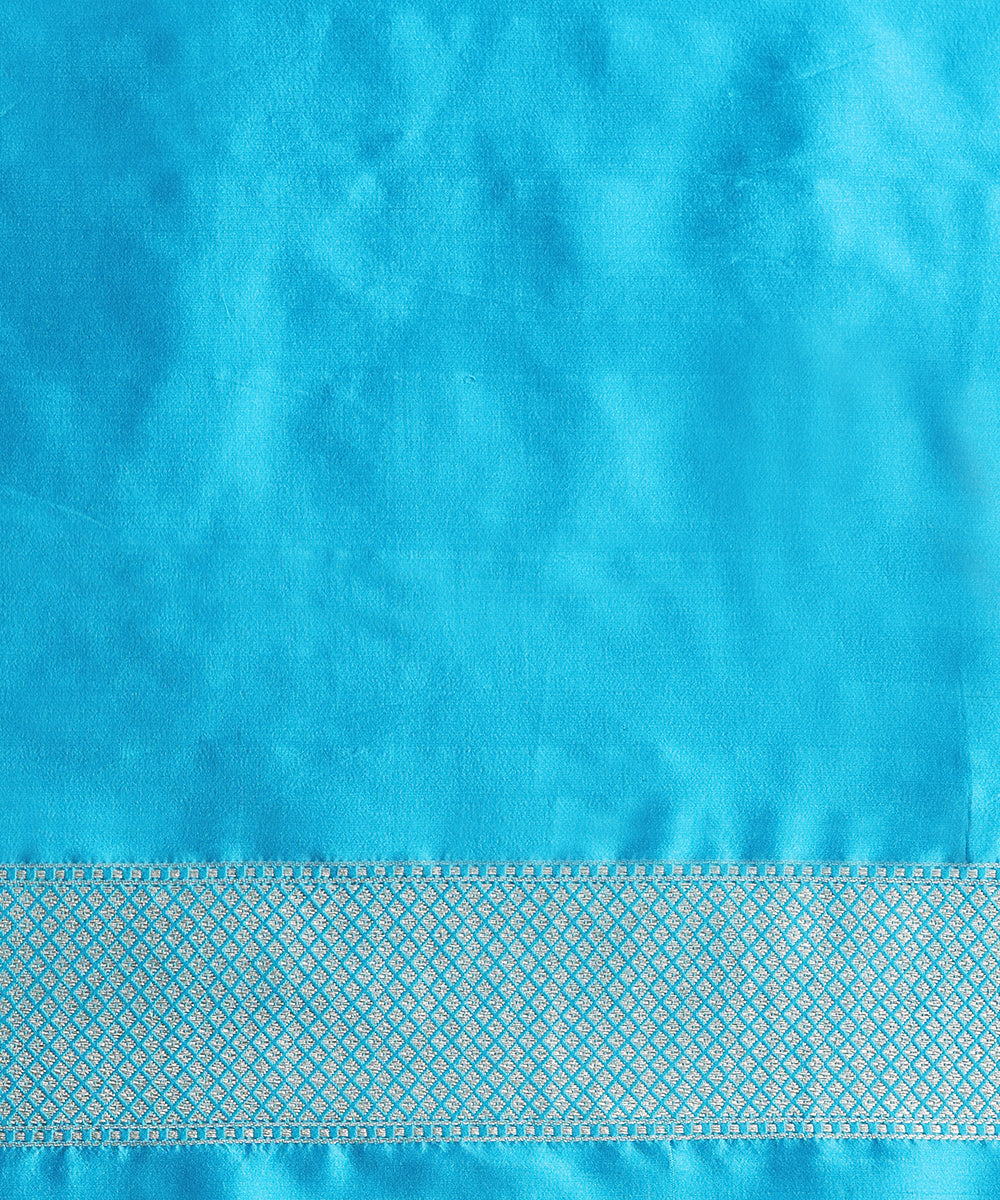 Turquoise_Blue_Handloom_Pure_Katan_Silk_Kimkhab_Banarasi_Saree_WeaverStory_05