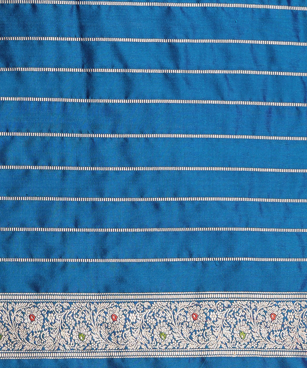 Peacock_Blue_Handloom_Pure_Katan_Silk_Banarasi_Saree_With_Kadhwa_Booti_And_Vertical_Zari_Stripes_WeaverStory_05