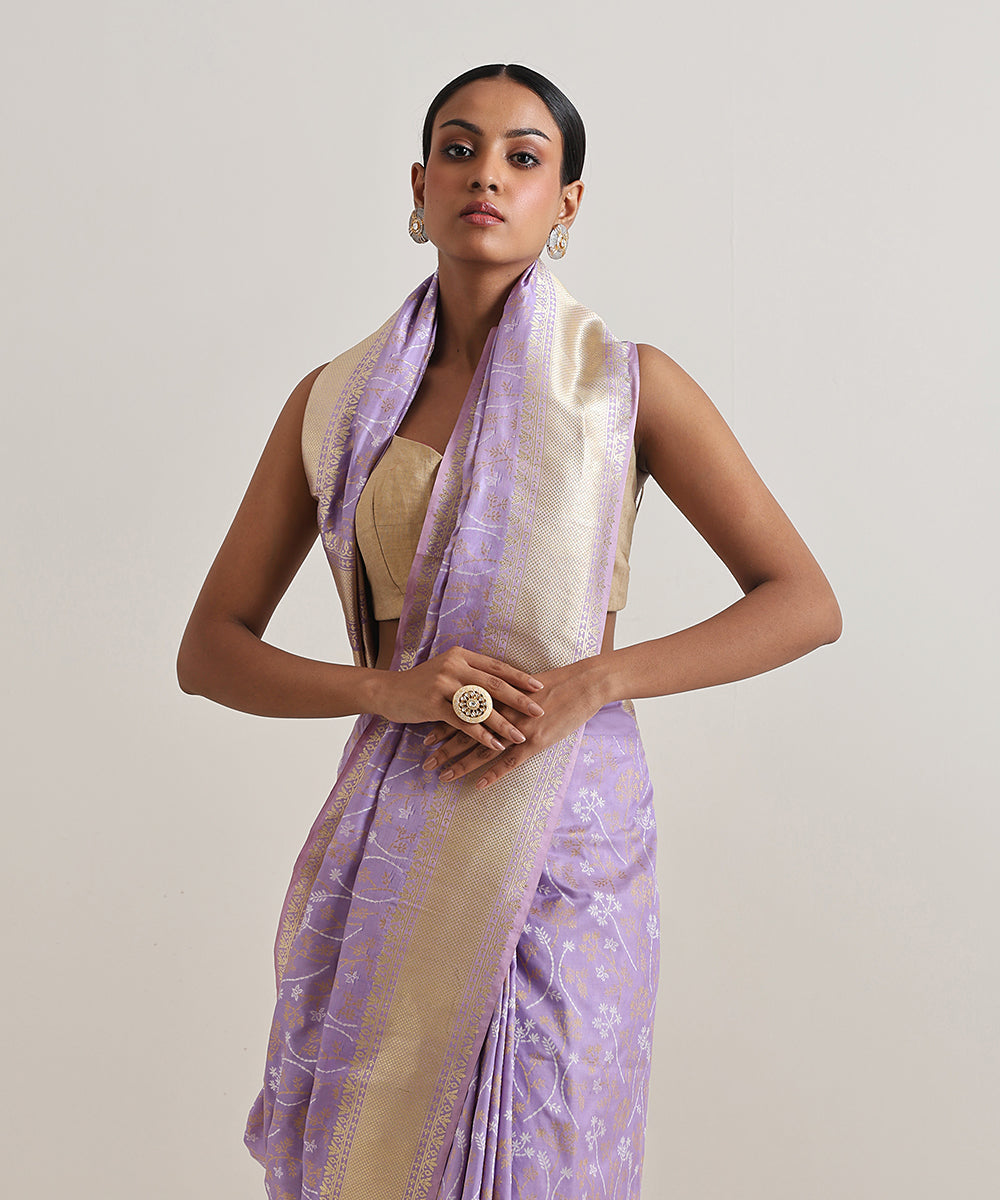 Handloom_Lilac_Pure_Katan_Silk_banarasi_Saree_With_Gold_And_Silver_Zari_Jaal_WeaverStory_01