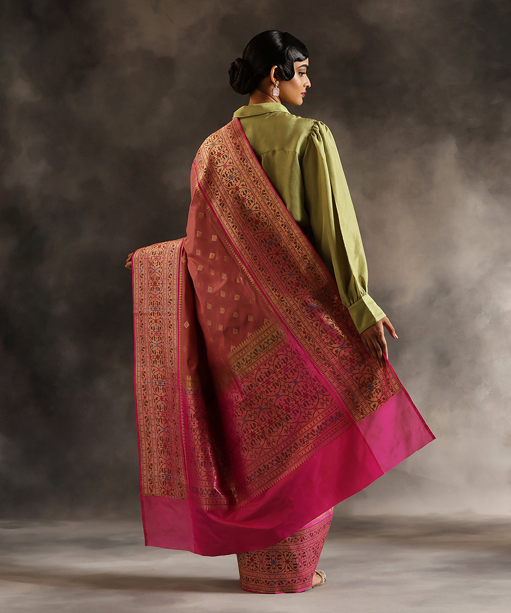 Handloom_Old_Rose_Pink_Pure_Katan_Silk_Banarasi_Saree_With_Pink_And_Gold_Paithani_Border_WeaverStory_03