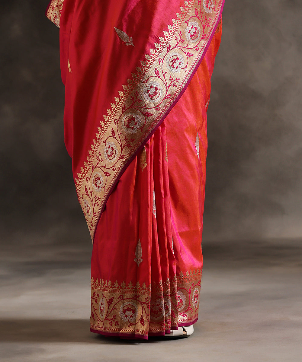 Pink_Handloom_Pure_Katan_Silk_Banarasi_Saree_With_Kadhwa_Leaf_Motifs_And_Zari_Border_WeaverStory_04