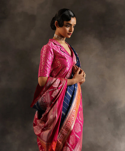 Ink_Blue_Handloom_Pure_Katan_Silk_Banarasi_Saree_With_Pink_Kadhiyal_Border_WeaverStory_01